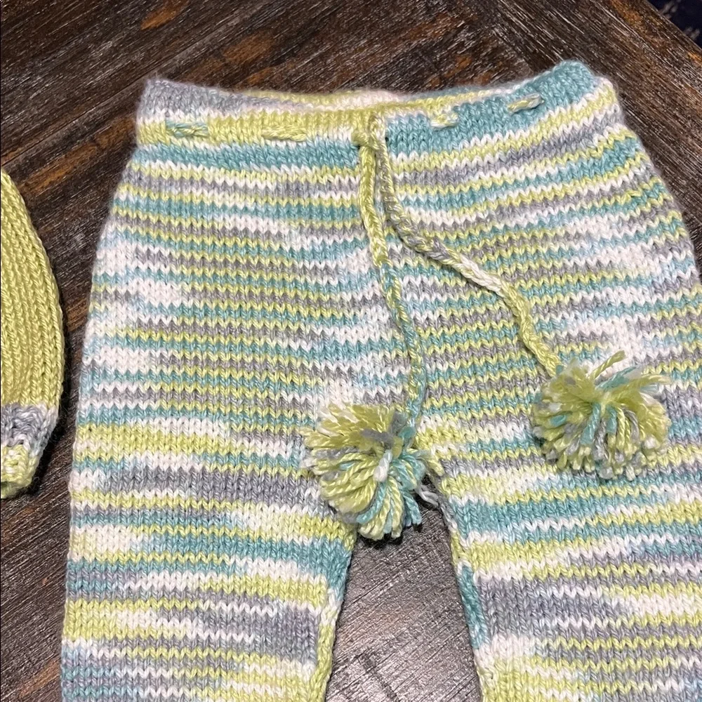 Cozy Knit Hat and Pants Set for Kids - Yellow and Blue